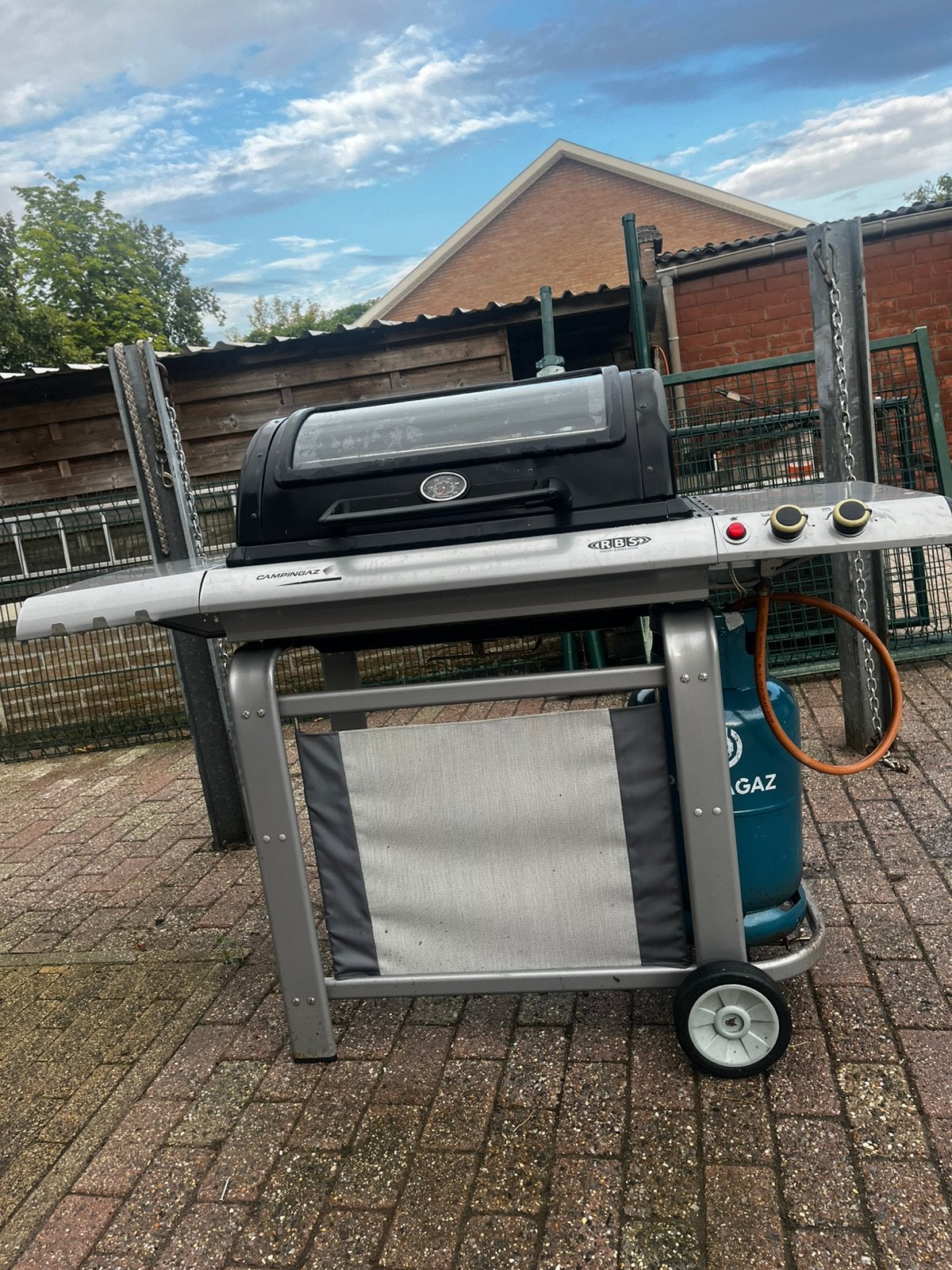 Gas barbecue, Enlèvement, Utilisé
