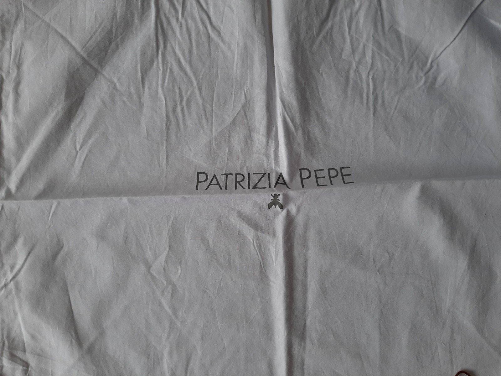 Opbergtas handtas Patrizia Pepe, Ophalen