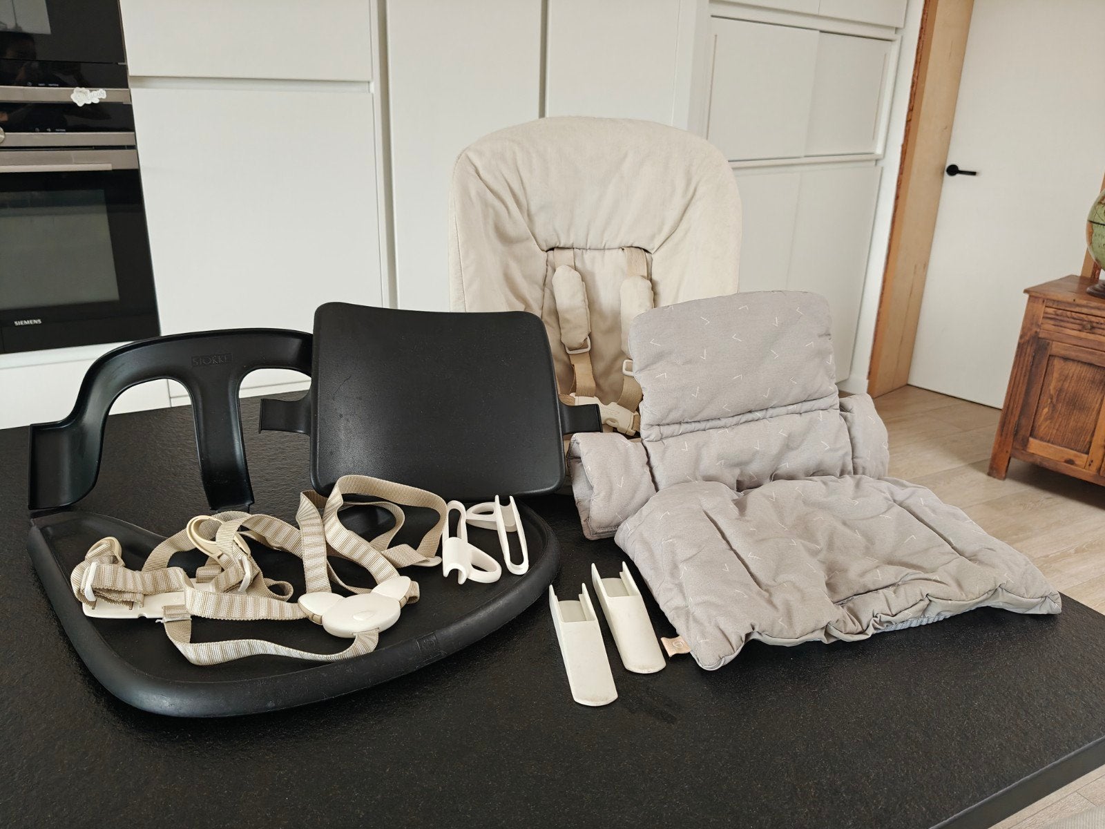 Accessoires Stokke Tripp Trapp: newborn en babyset, Ophalen, Gebruikt, Meegroeistoel, Gordel(s)
