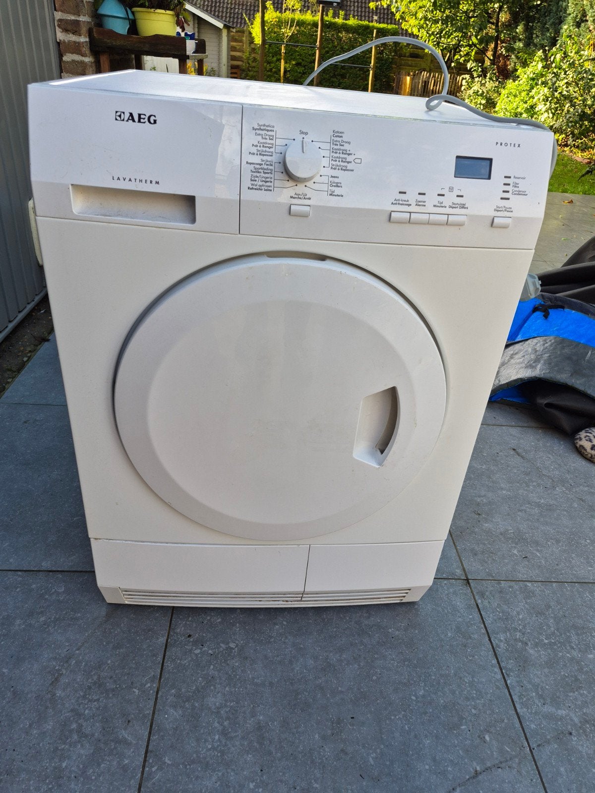 Warmtepompdroger AEG, Elektronische apparatuur, Ophalen, 6 tot 8 kg, Gebruikt, Voorlader