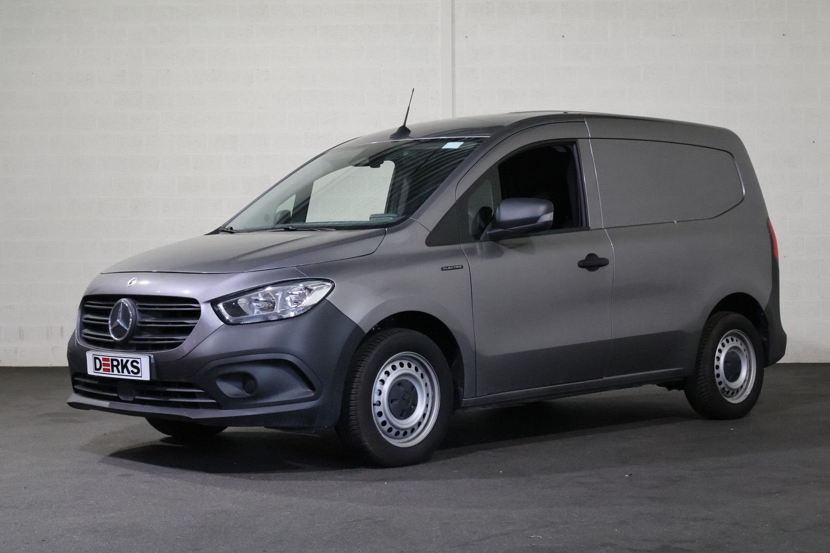 Mercedes-Benz eCitan 51 kWh Mbux Snelladen Camera, Autos, Camionnettes & Utilitaires, Argent ou Gris, Achat, Verrouillage central