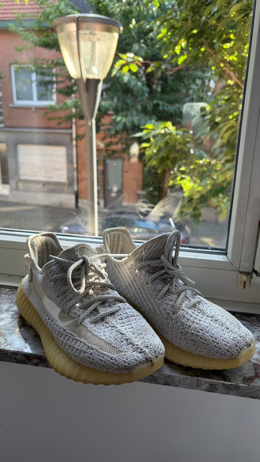 chaussures yezzy adidas, Sports & Fitness, Basket, Enlèvement ou Envoi, Utilisé, Chaussures