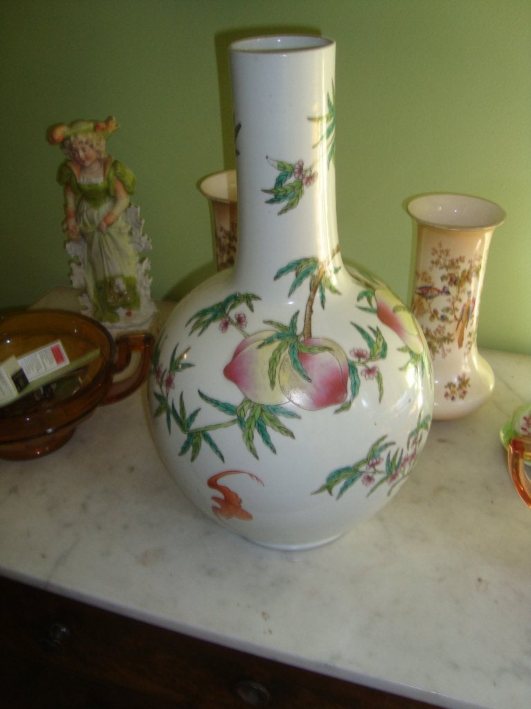 Vase en porcelaine, Enlèvement