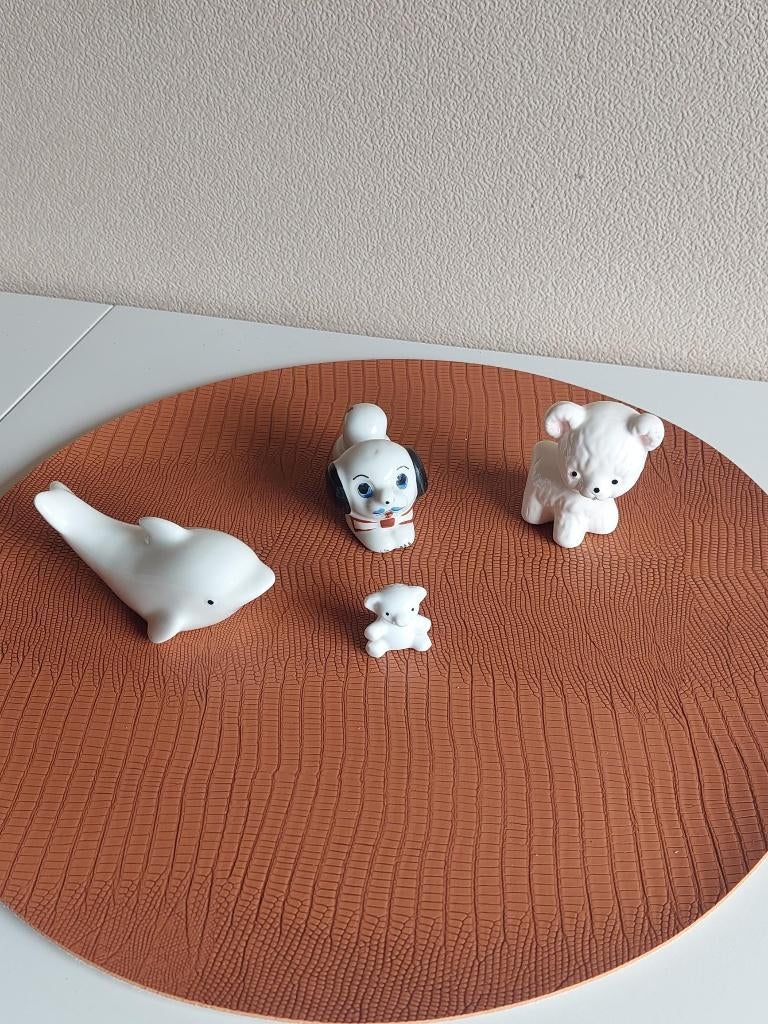 Set 4 Vintage Porseleinen Beeldjes–Beertjes, Hond & Dolfijn, Ophalen, Zo goed als nieuw, Dier