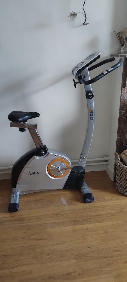 Hometrainer, Ophalen, Zo goed als nieuw, Benen, Hometrainer
