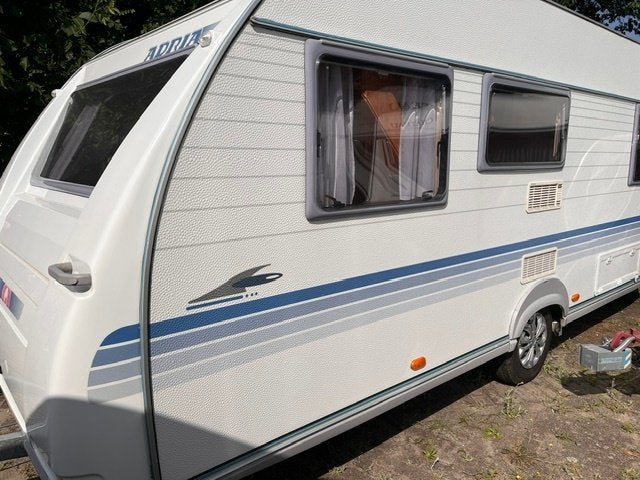 Adria Adora 512 up bj 2007 Mover, evt inruil mog., Caravanes & Camping, Jusqu'à 4, Coin salon convertible, 5 à 6 mètres, Particulier