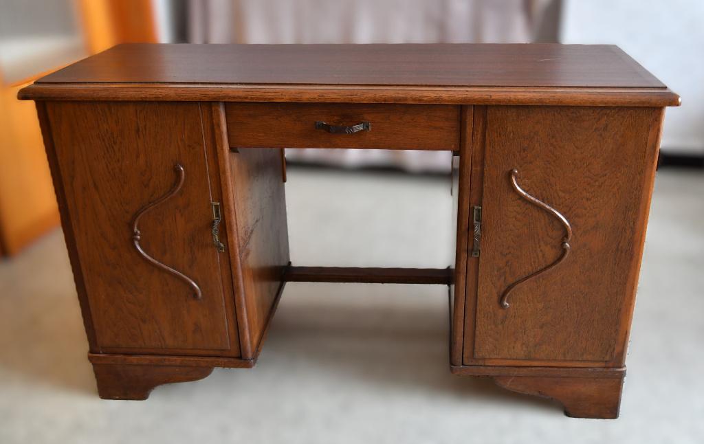 Antiek houten bureau, Ophalen