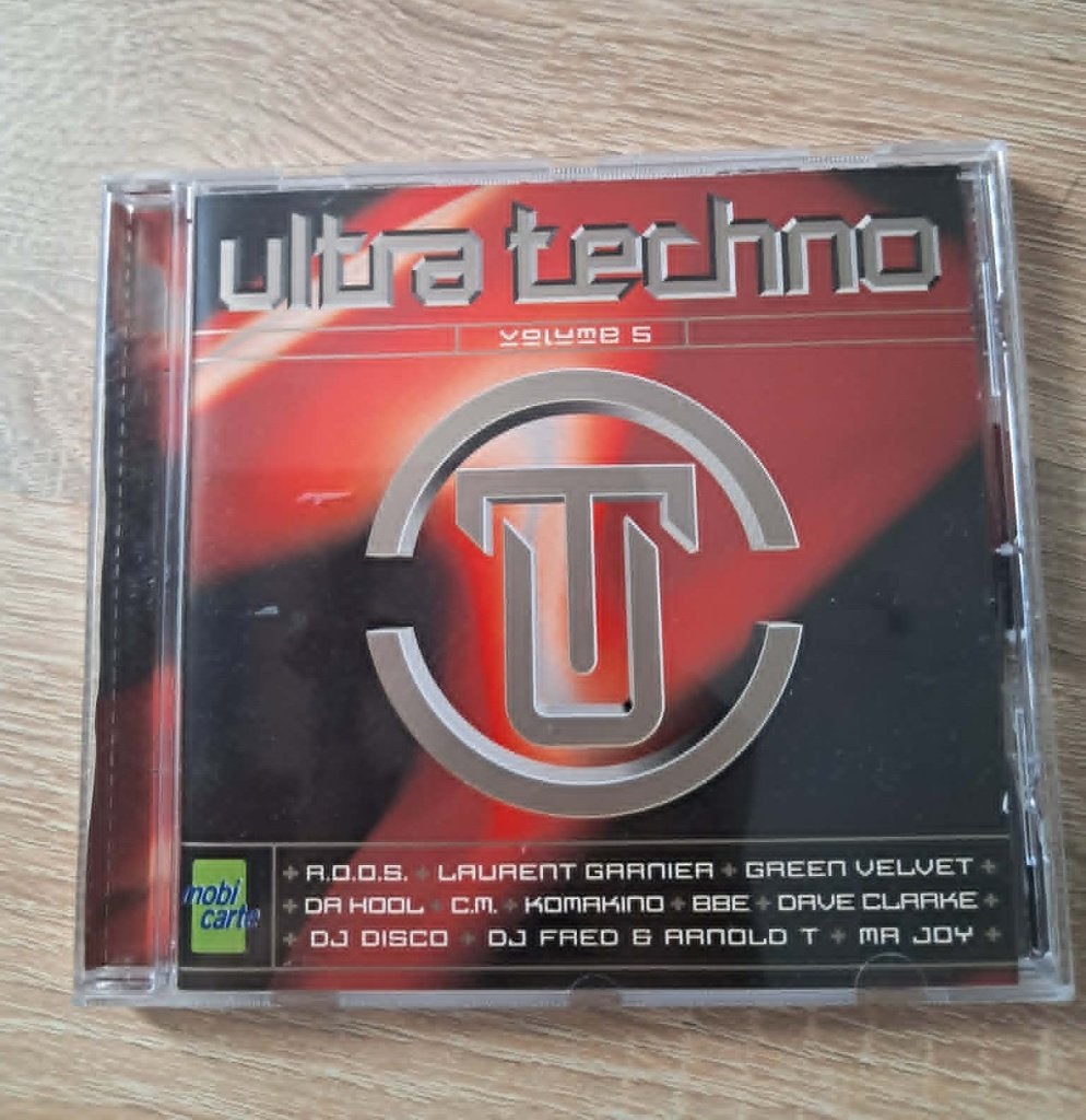 cd ultra techno, Cd's en Dvd's, Cd's | Dance en House, Ophalen, Zo goed als nieuw, Techno, Album