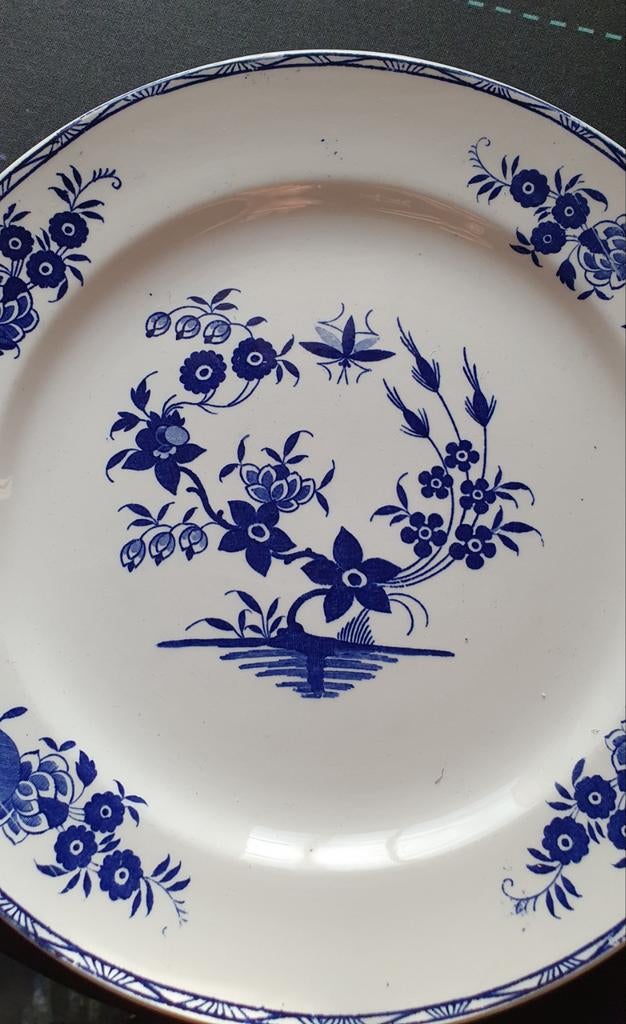 Assiettes Boch Freres La Louvière Grand Bouquet, Enlèvement