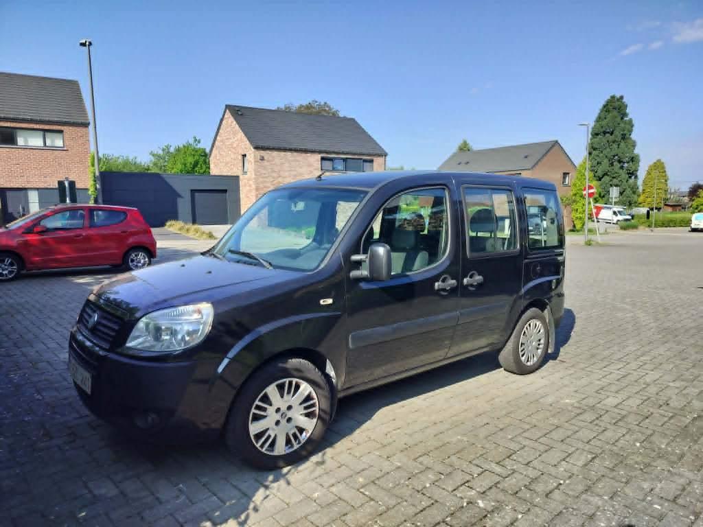 doblo budget monovolume, Auto's, Fiat, Monovolume, Doblo, 4 cilinders, Zwart