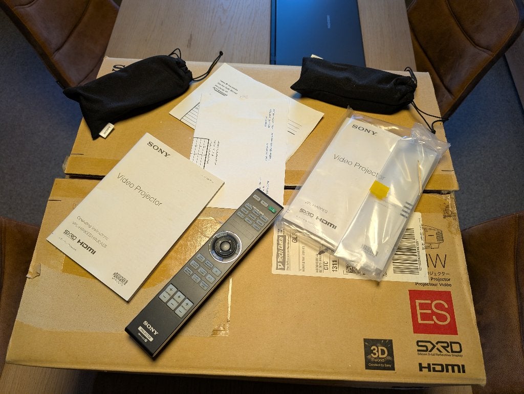 Sony VPL-HW30ES, Ophalen of Verzenden, Zo goed als nieuw, Full HD (1080), Sony
