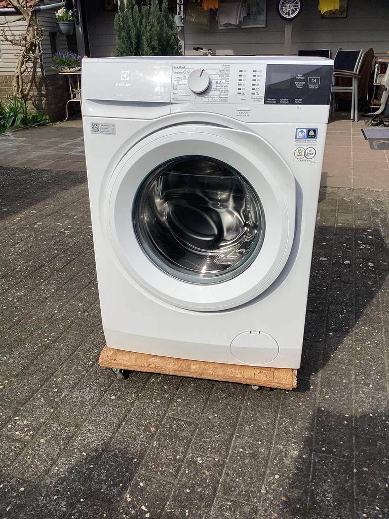 Wasmachine Elecrolux 8kg, Ophalen, 1200 tot 1600 toeren, 8 tot 10 kg, Zo goed als nieuw