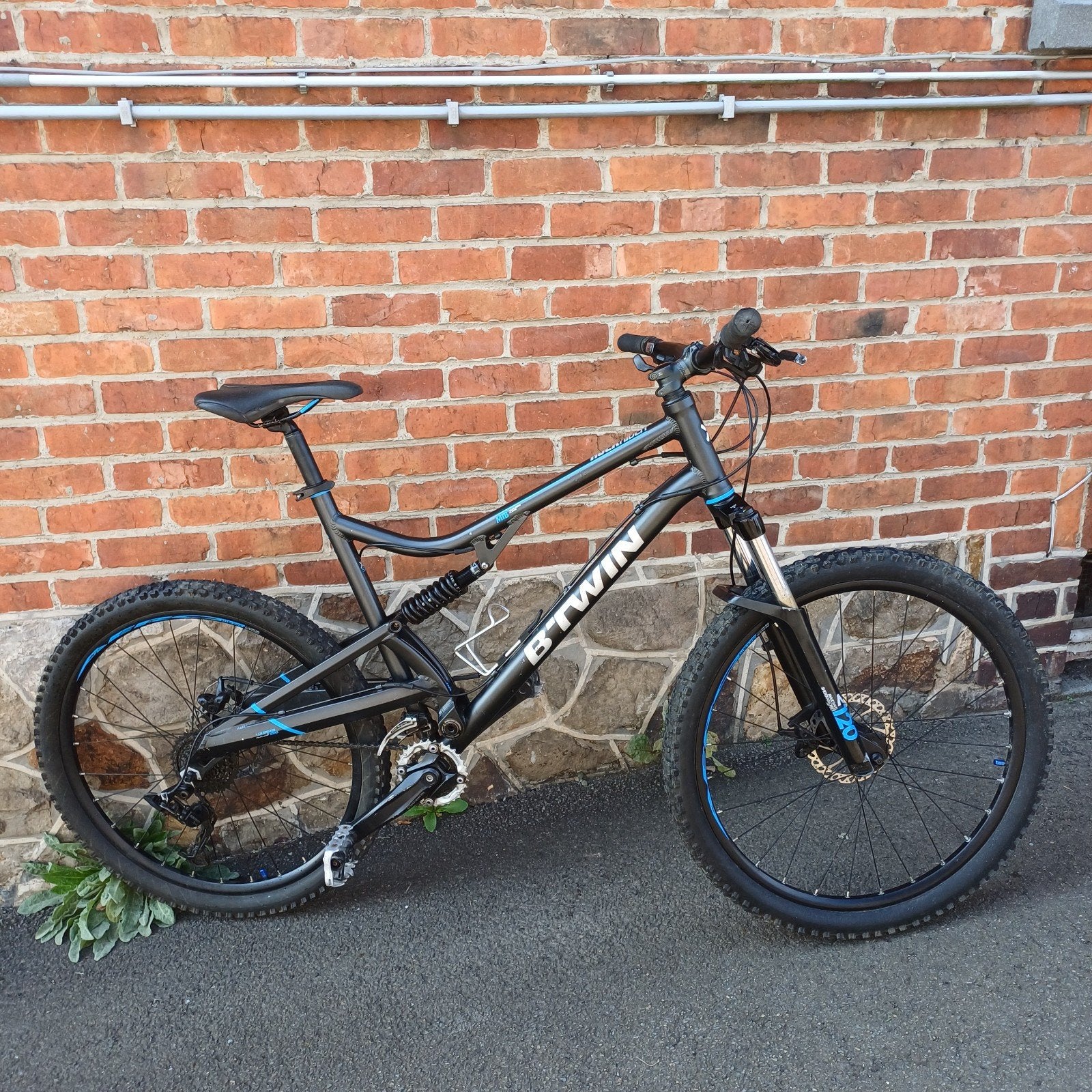 vtt tout terrain B.TWIN ROCKRIDER 500, 26 POUCES, Vélos & Vélomoteurs, Enlèvement