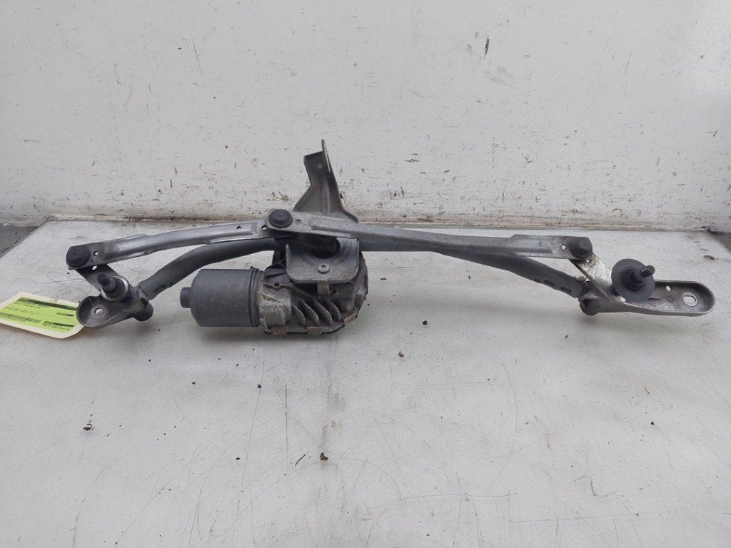 MOTEUR + TRINGLERIE ESSUIE GLACE AVANT BMW 5 serie (F10), Autos : Pièces & Accessoires, Robert Bosch AG, Utilisé, BMW, Robert-Bosch-Allee 1
74232  Abstatt, DE