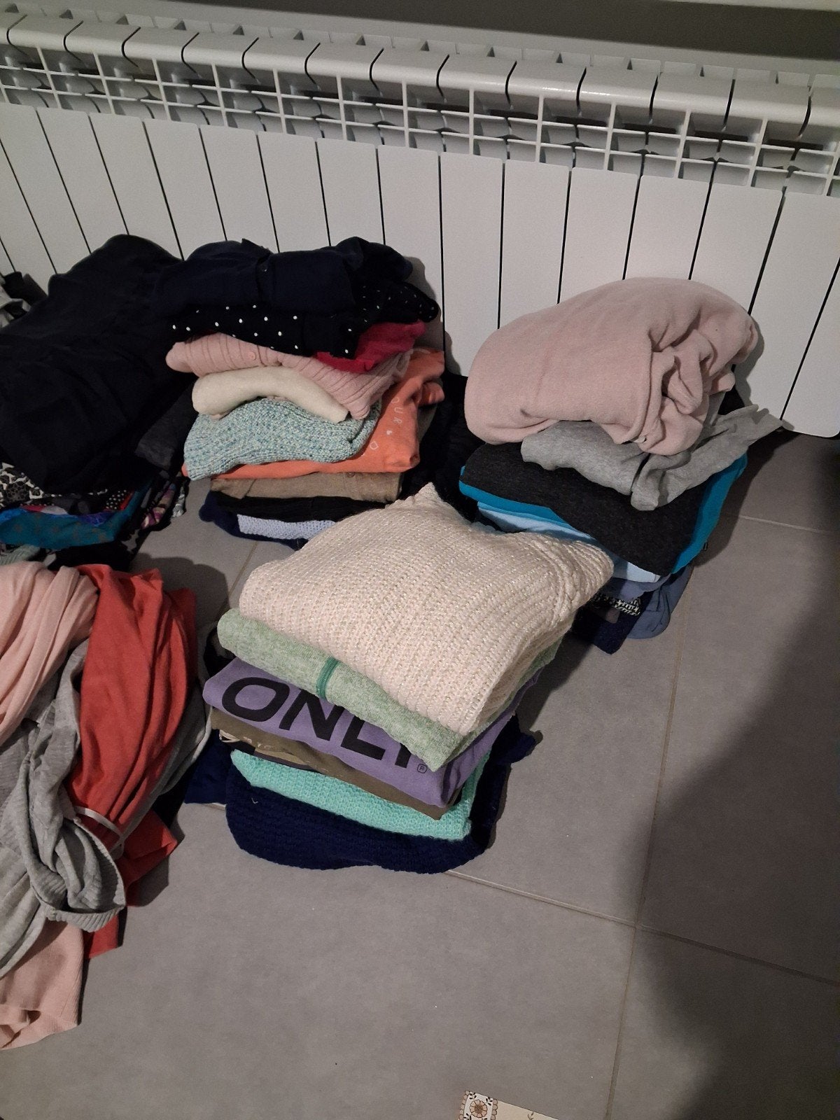 132 stuks / Groot lot / pakket dames kledij dameskleding, Kleding | Dames, Ophalen