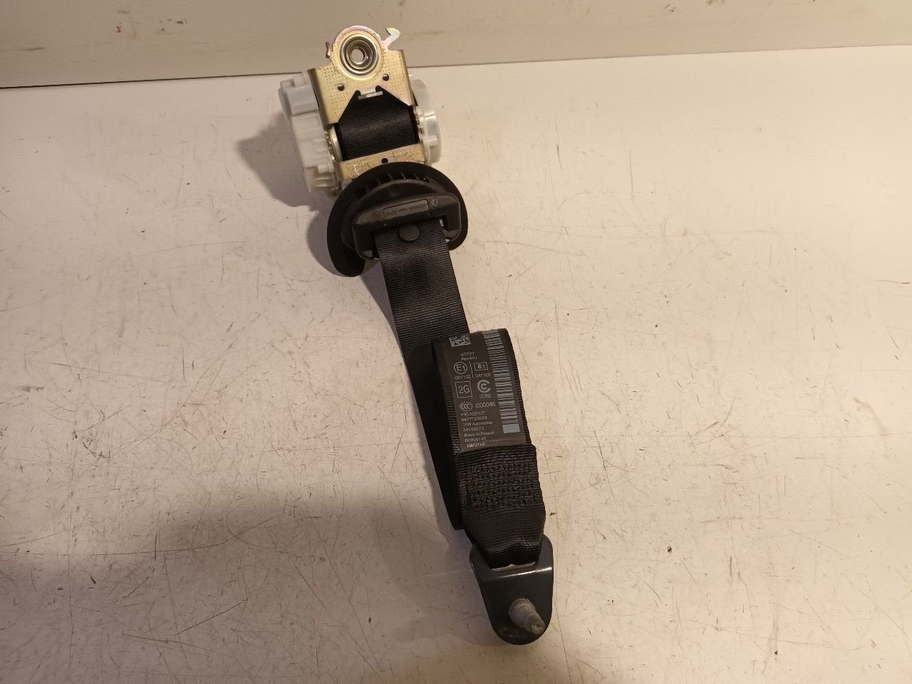 Veiligheidsgordel links achter Peugeot 308, Onderdelen@venauto.nl, Van der Ven Autorecycling B.V., Gebruikt, Ettenseweg 76, 4706 PB Roosendaal, The Netherlands