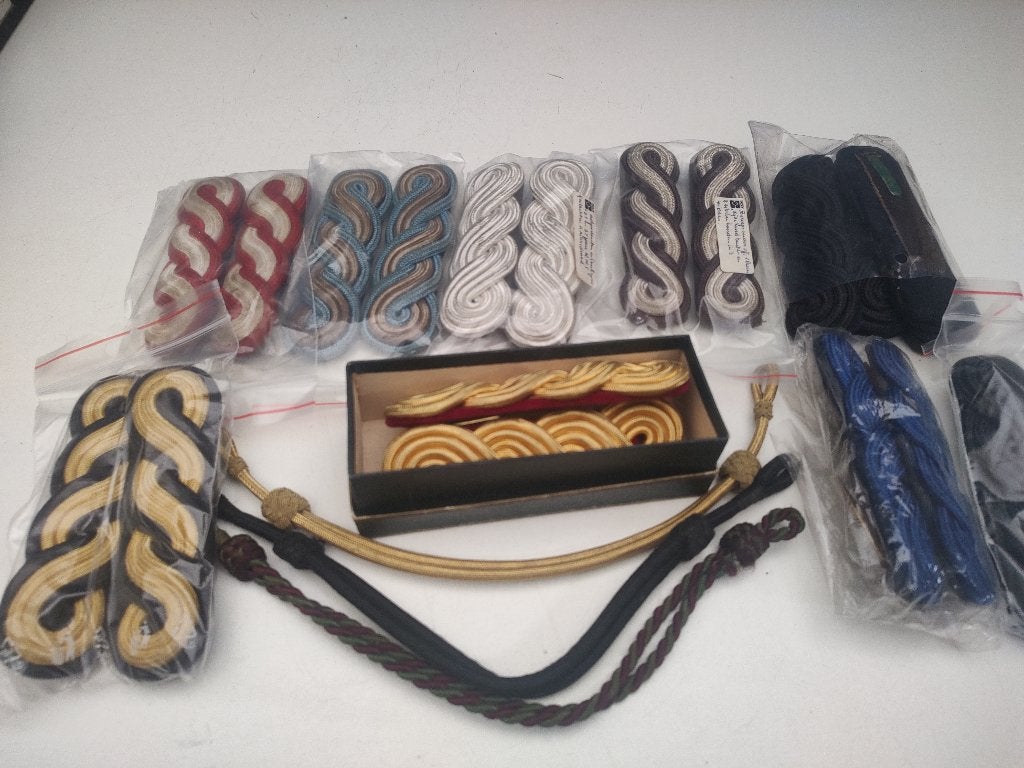 Lot Belgische epauletten, Verzamelen, Militaria | Algemeen, Verzenden