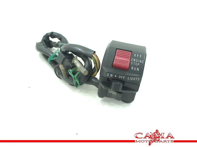 COMMUTATEUR DROIT Suzuki RF 900 R 1994-1998 (RF900 R GT73B), Dhr. S. di Majo, Utilisé, Info@cama-motorparts.nl, P.J. Troelstraweg 8 8
3144 CX  MAASSLUIS, NL