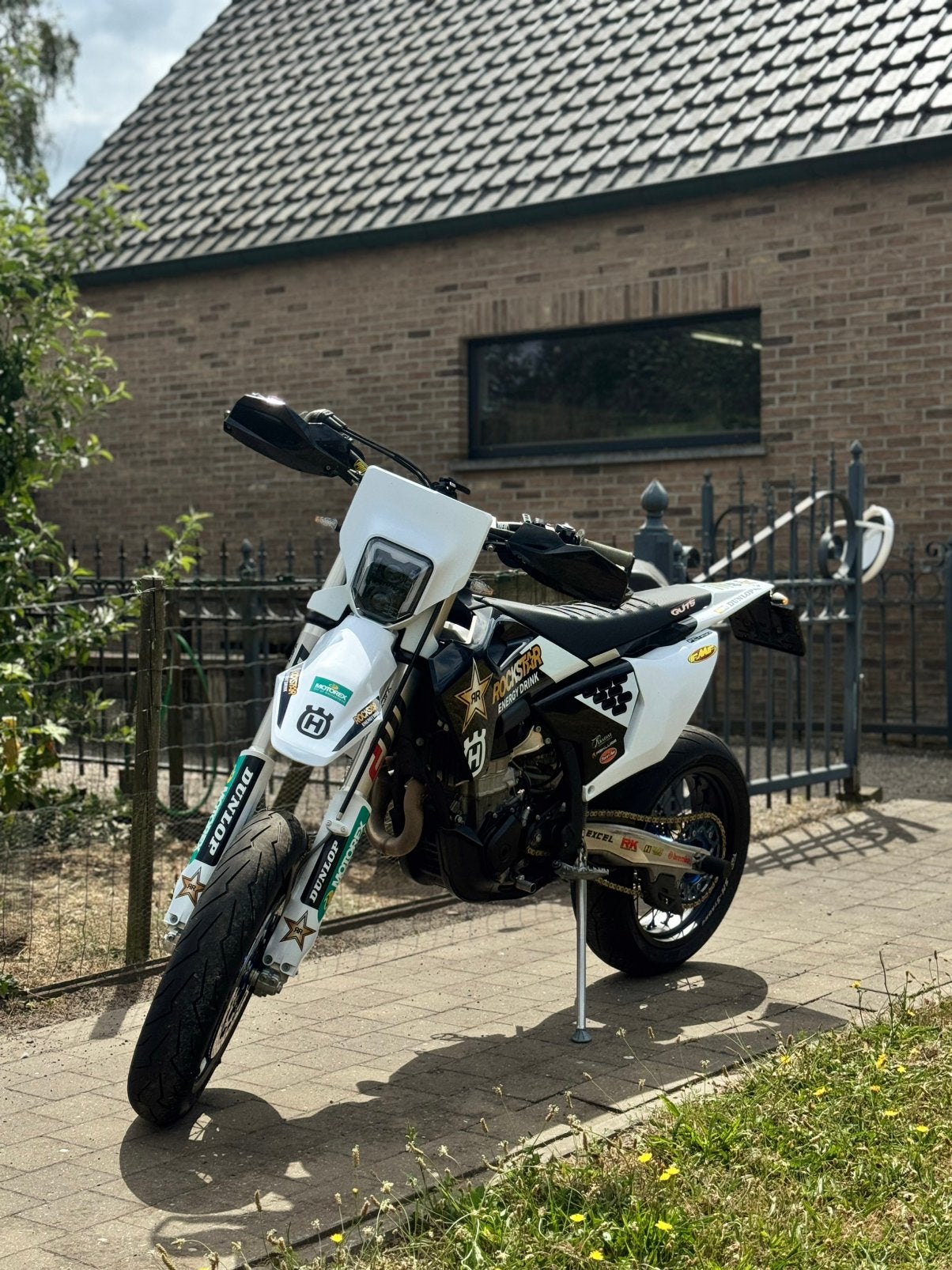 Husqvarna FC450 Supermoto 2025 | Quickshifter-Launch Control, Permis Moto A2 minimum, 12 à 35 kW, Manuelle, SuperMoto