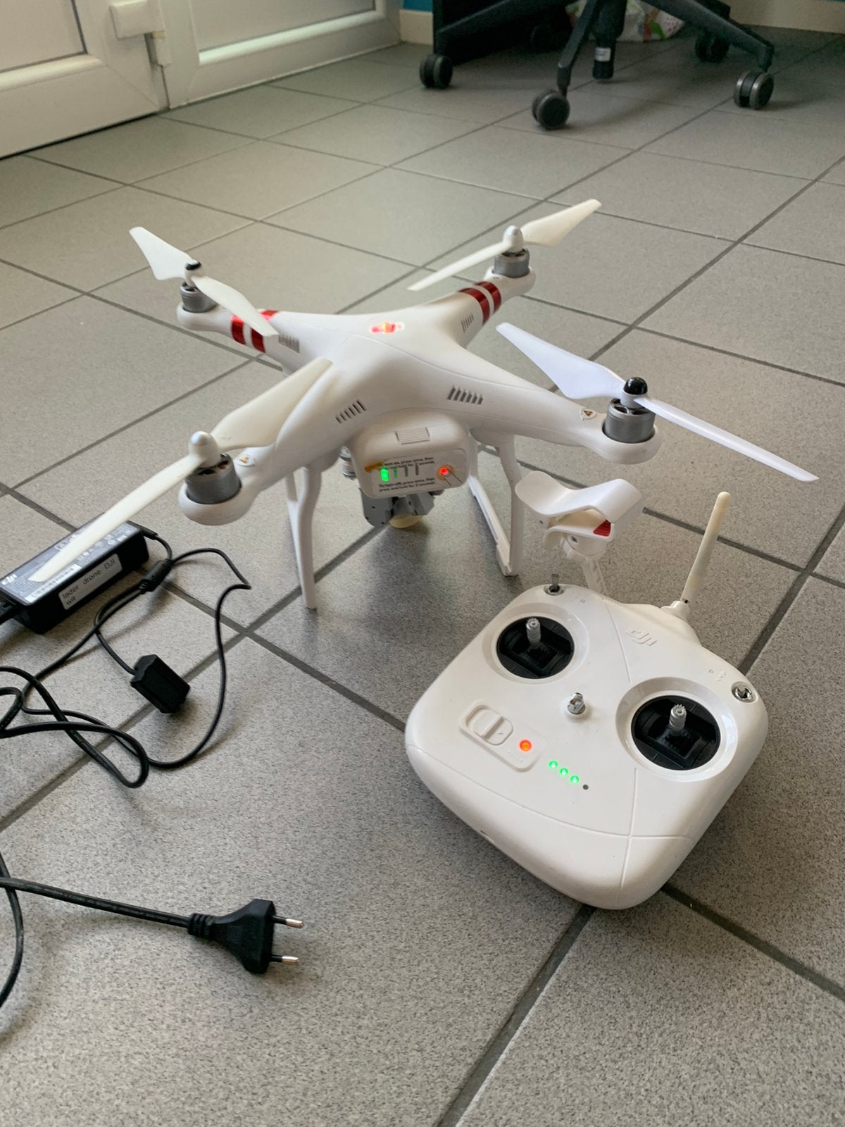 Dji phantom 3 standard met 4k camera, Hobby en Vrije tijd, Modelbouw | Radiografisch | Helikopters en Quadcopters, Ophalen, Zo goed als nieuw