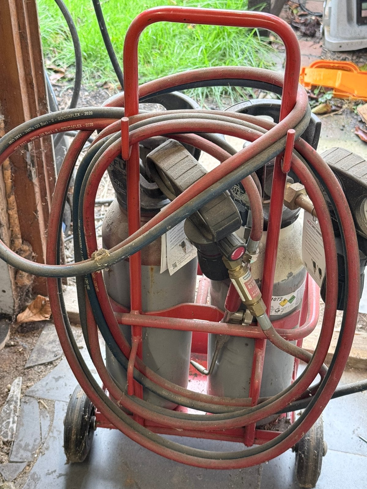 Koeltechnisch materialen. Vacuümpompen, pomp koelmiddel enz., Doe-het-zelf en Bouw, Ophalen, Zo goed als nieuw