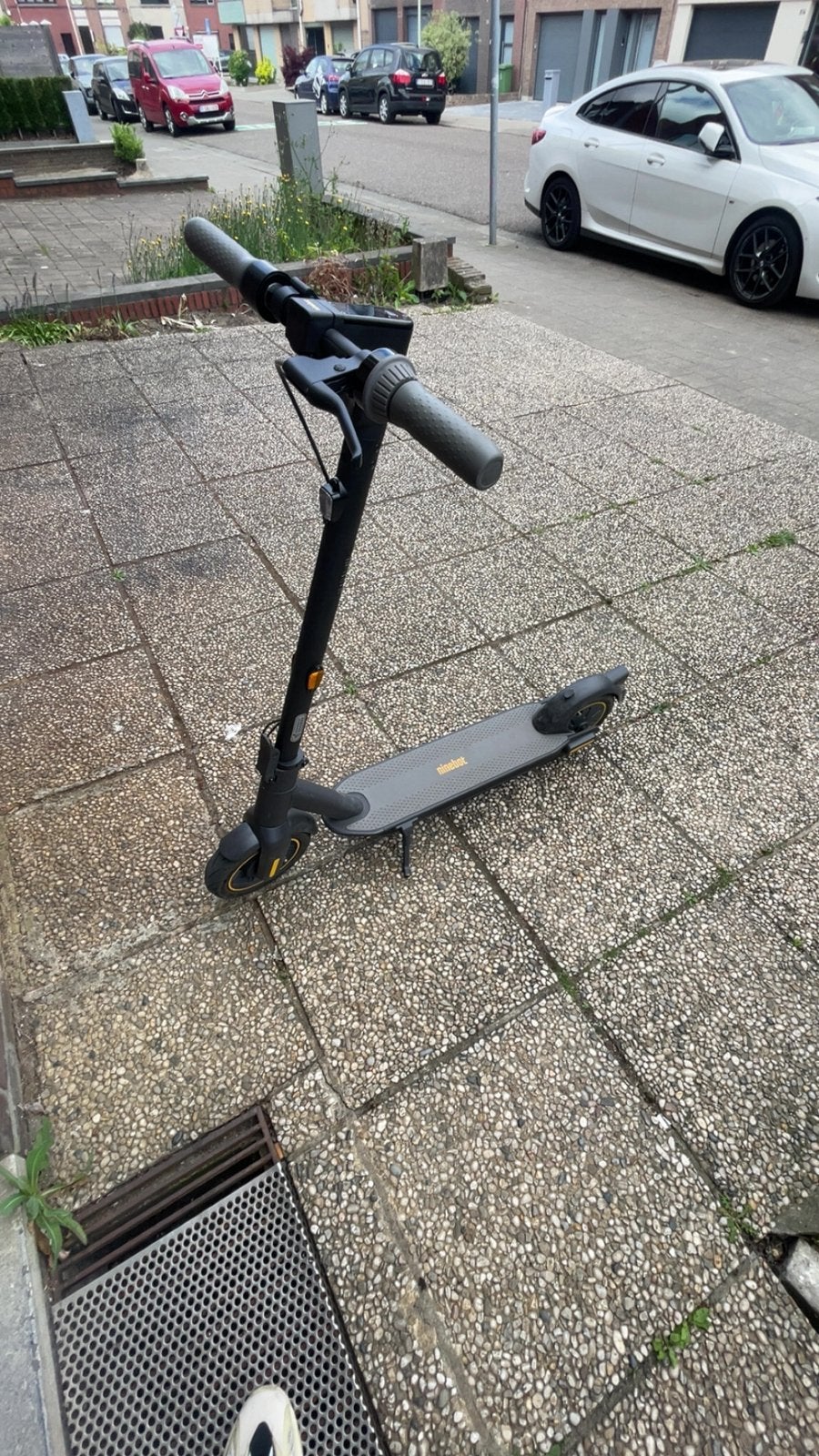 ninebot max g30, Vélos & Vélomoteurs, Enlèvement ou Envoi, Comme neuf, Step électrique (E-scooter)