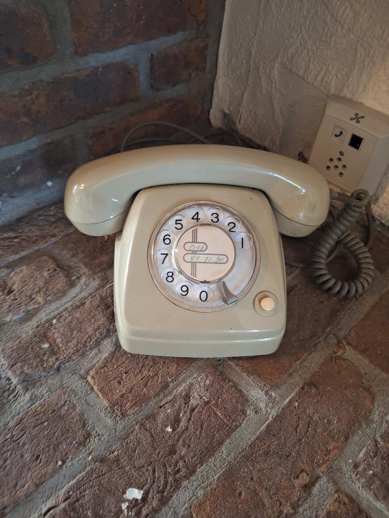 telefoon 1970, Ophalen