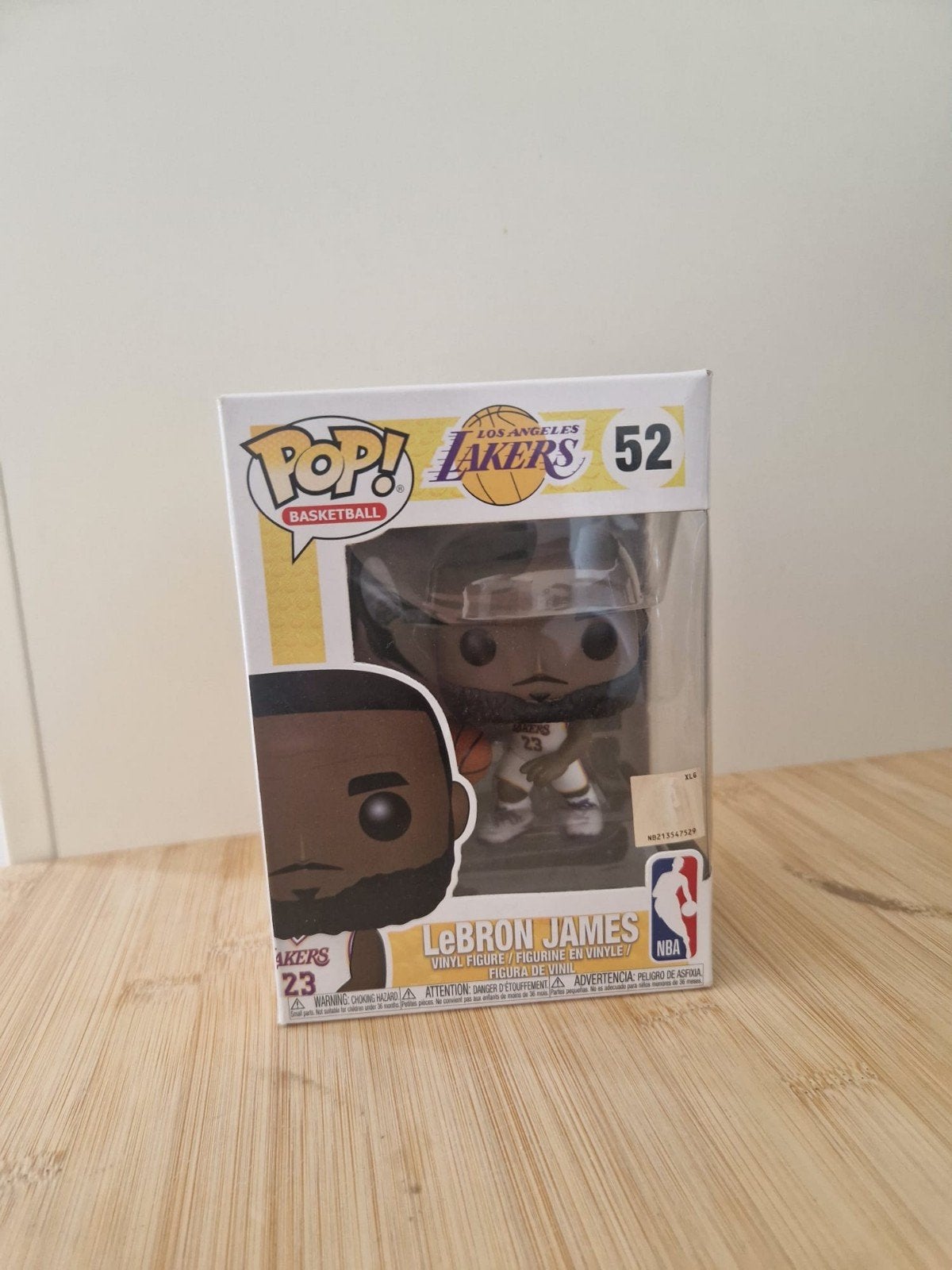 LeBron James poppetje, Ophalen, Nieuw