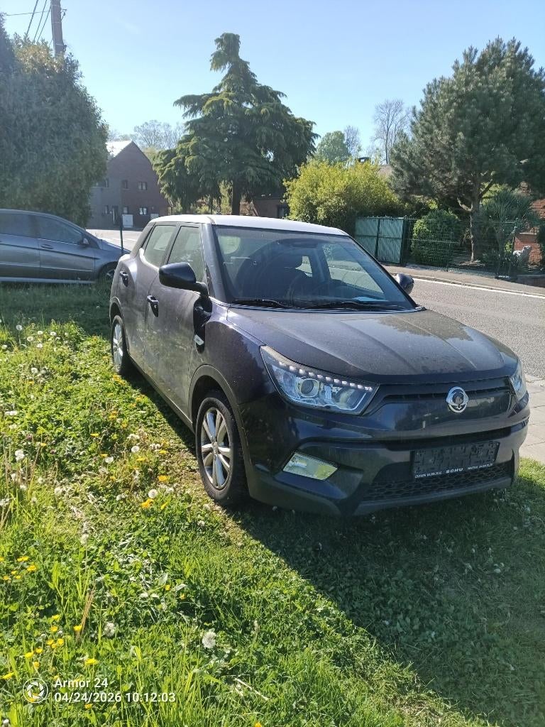 SsangYong Tivoli 1.6 e-XDi - 2016/Peugeot 107 1.0i - 2014, Autos, Autos Autre, Particulier, Achat