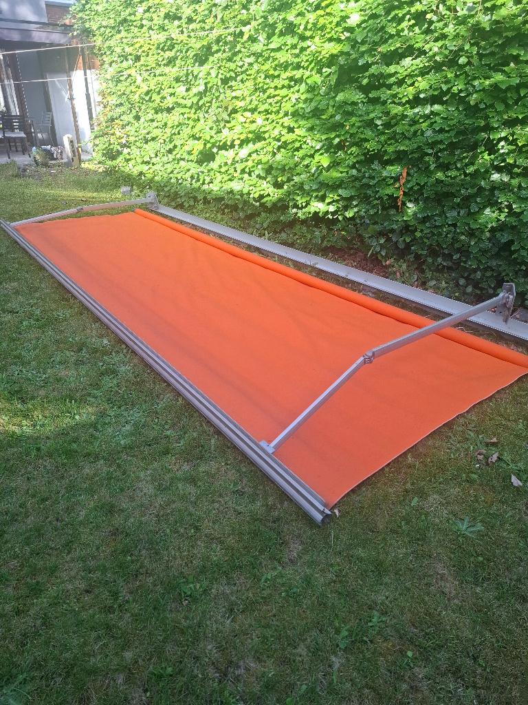 Crème solaire, Store à projection, 150 à 300 cm, Enlèvement, Utilisé