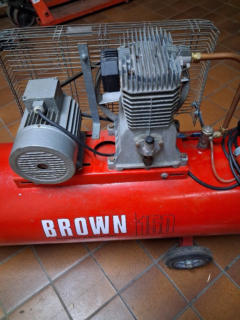 Compressor, Doe-het-zelf en Bouw, Ophalen, Gebruikt, 400 tot 800 liter/min, Mobiel