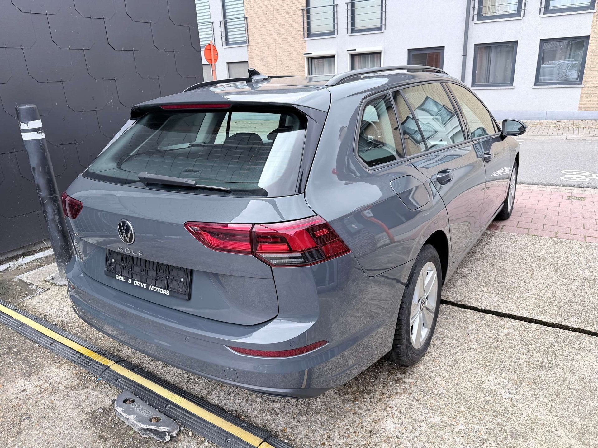 Volkswagen Golf Variant SW 1.0 eTSI EDITION AUTOMAAT | Apple, Automaat, Dealer onderhouden, Stof, Gebruikt