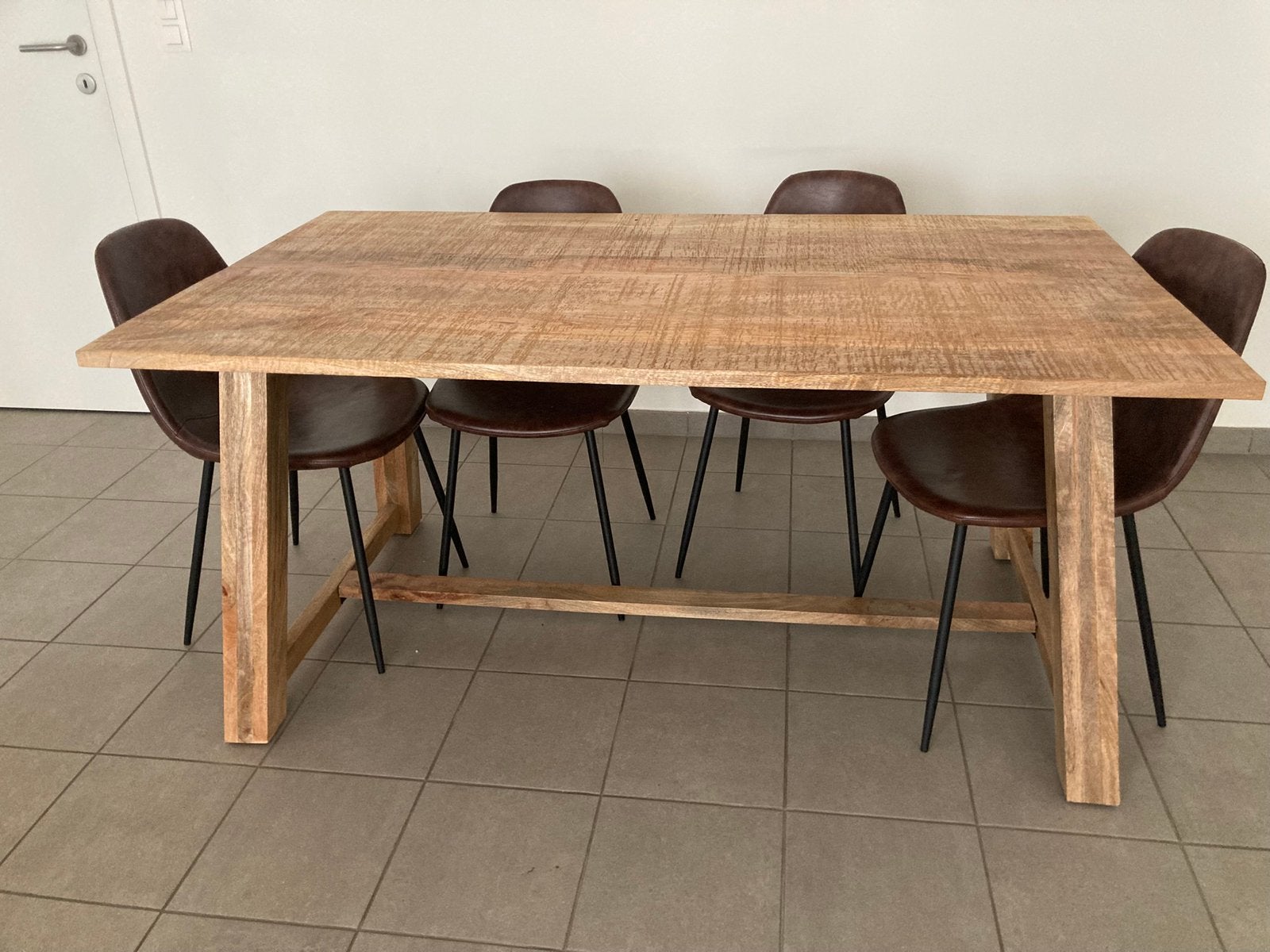 Table en bois de manguier, Enlèvement, Comme neuf