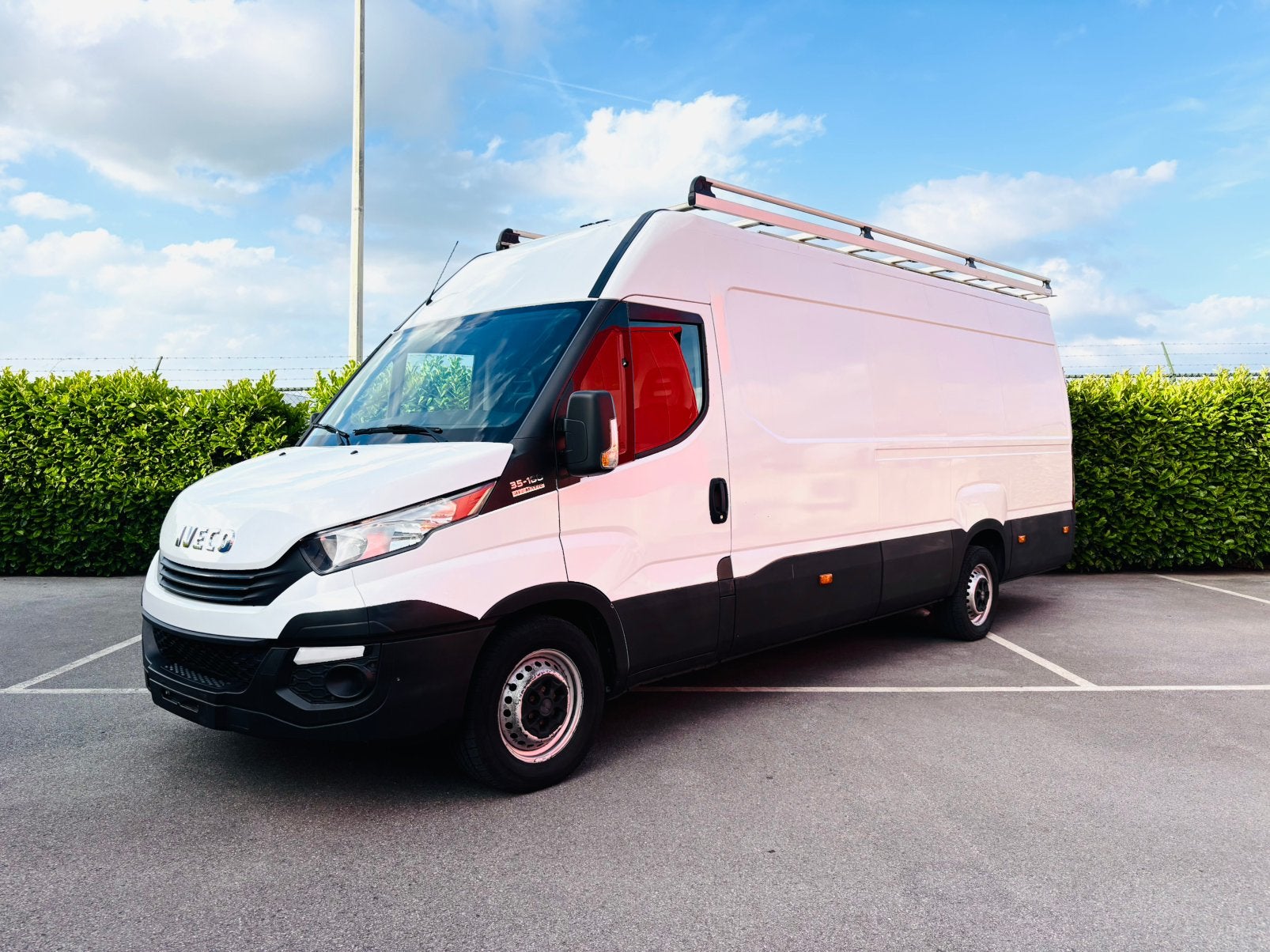 IVECO DAILY  AUTOMATIQUE | CONTROL TECHNIQUE | ENTRETIEN, Autos, Achat, Euro 6, Noir, 5 portes