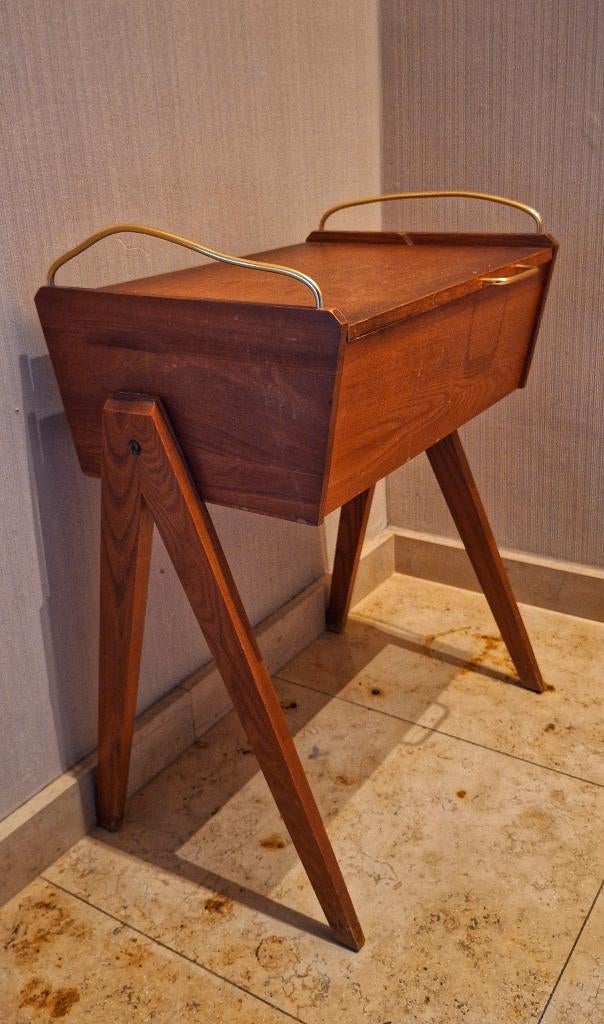 vintage naaikastje, Ophalen