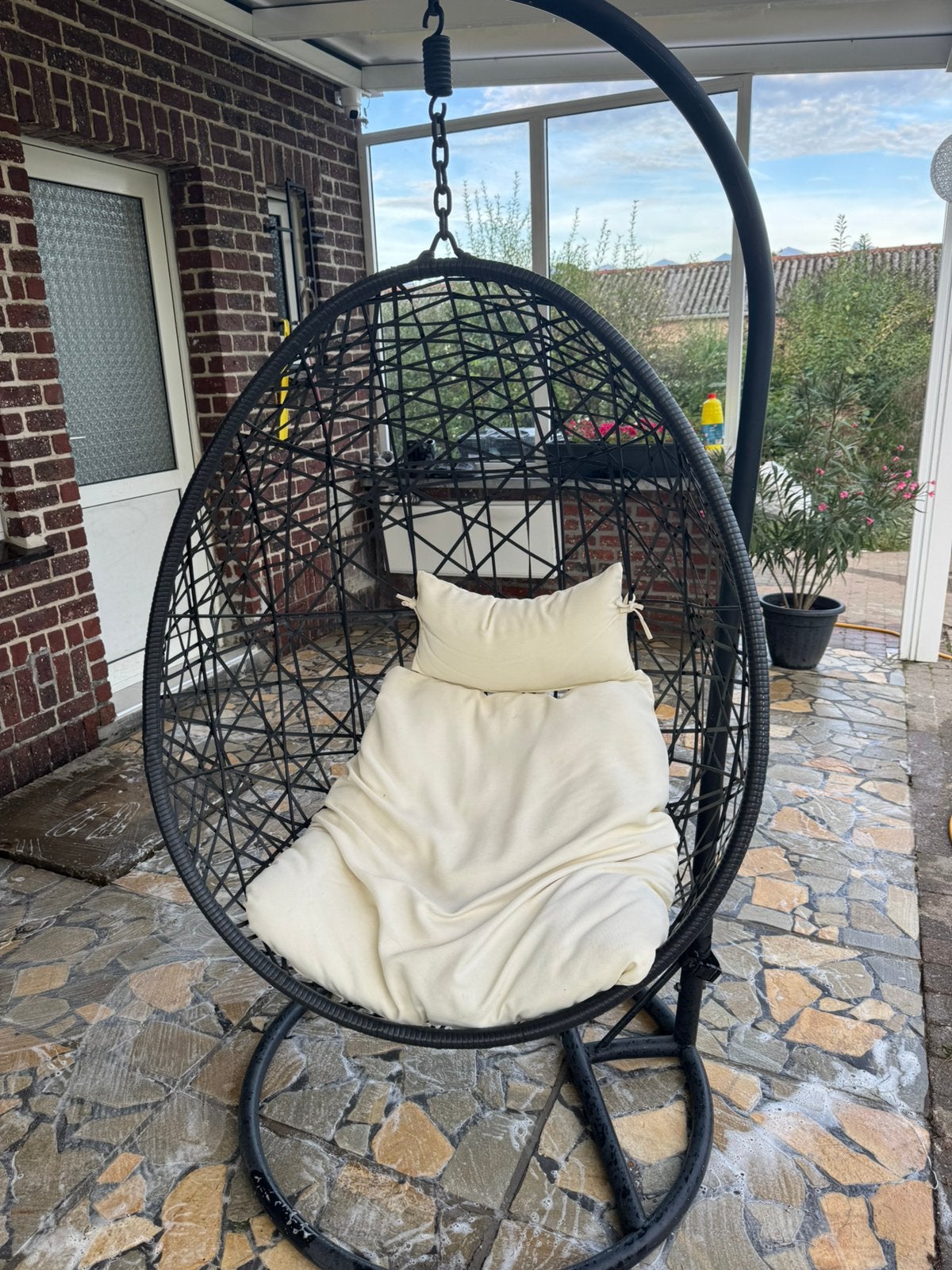 Fauteuil hamac/fauteuil Egg avec support et coussins — noir, Enlèvement, Comme neuf