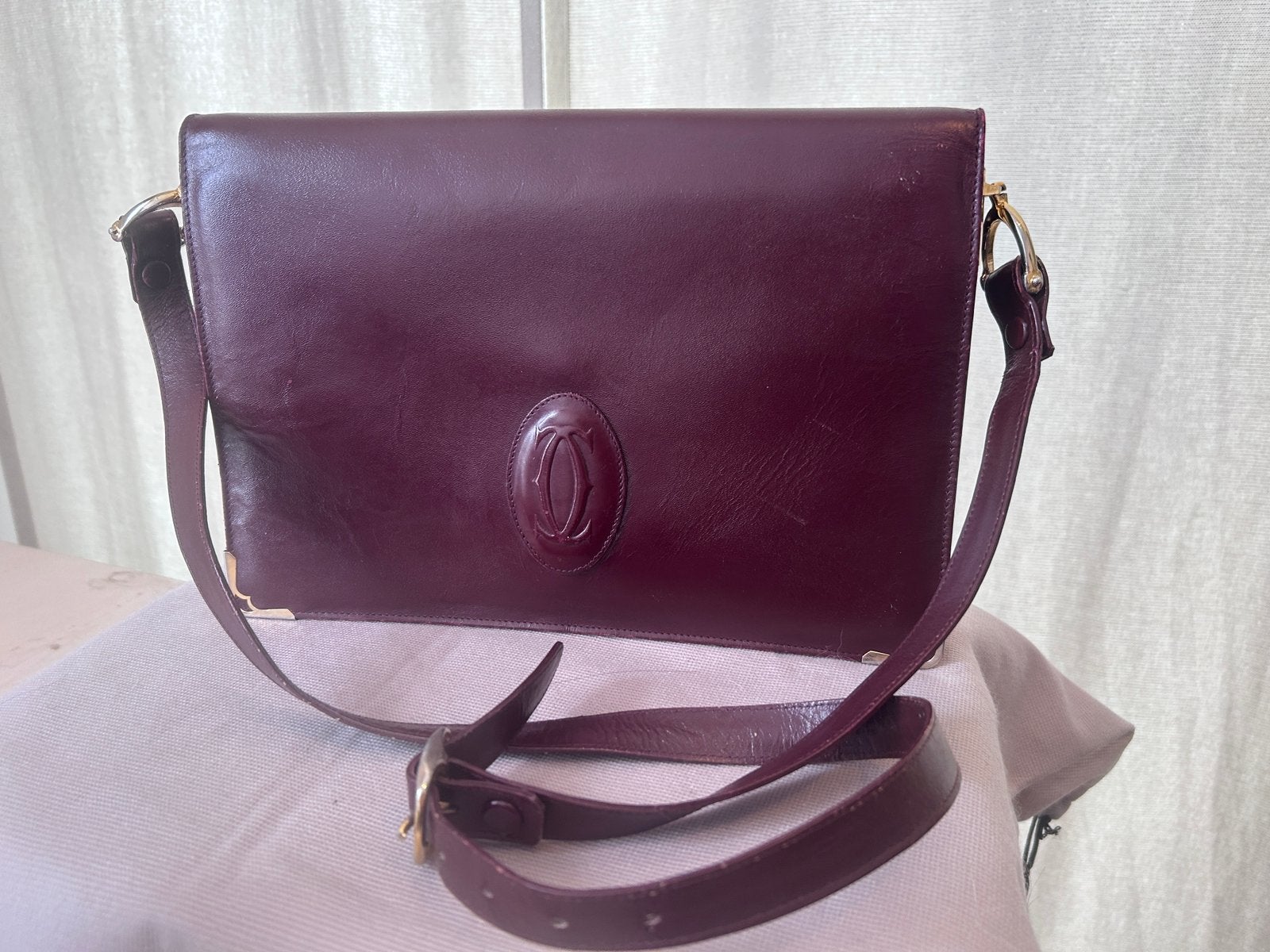 Cartier vintage bordeauxrode handtas van glad leer, Handtassen en Accessoires, Tassen | Damestassen, Ophalen of Verzenden, Gebruikt