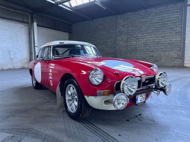 MG B - V8 - voiture de rallye - 1975 - bien équipée, Autos, Rouge, Achat, Boîte manuelle, 2 portes