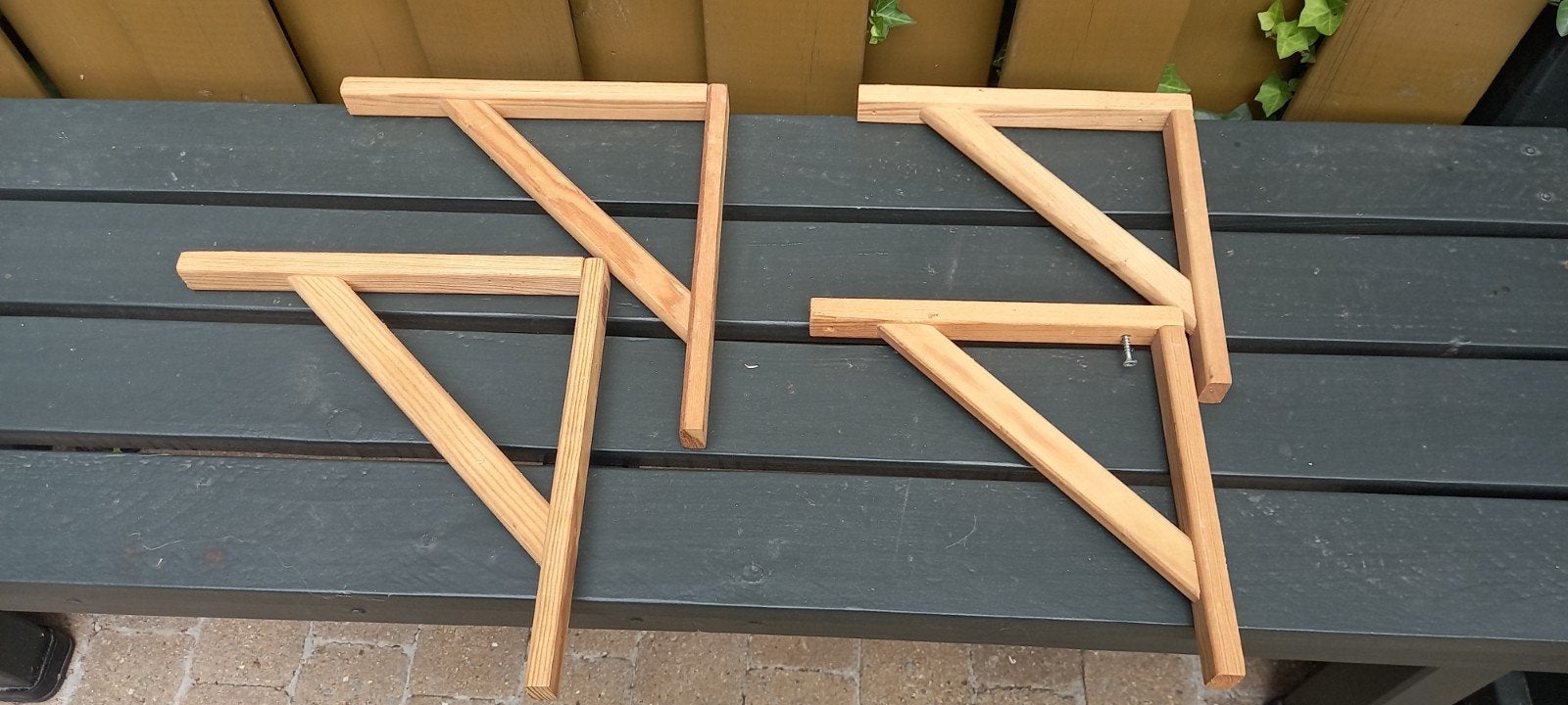 4 houten  plankdragers, Ophalen of Verzenden, Zo goed als nieuw