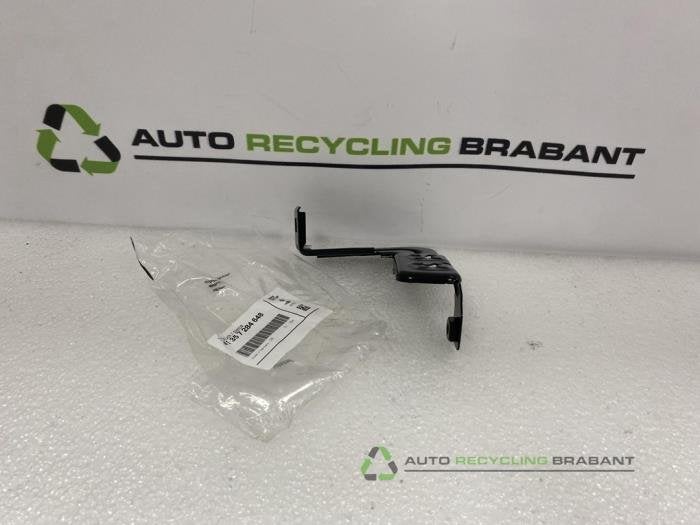 Support (divers) d'un BMW 1-Serie, -, 3 mois de garantie, Utilisé, -