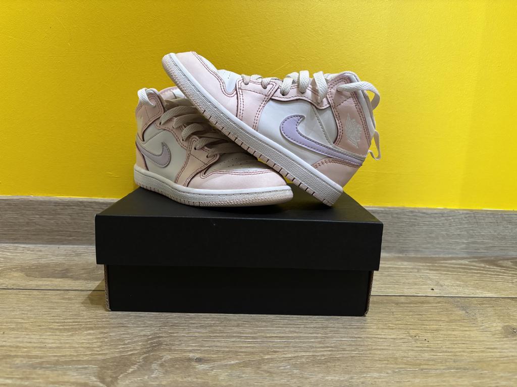 Nike Jordan 1 mid (PS) taille 29.5, Enlèvement ou Envoi, Utilisé, Chaussures