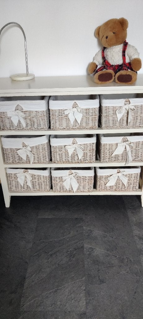 Kastje met 9 perfecte mandjes. 115€, 25 à 50 cm, 5 tiroirs ou plus, Moins de 100 cm, 100 à 150 cm