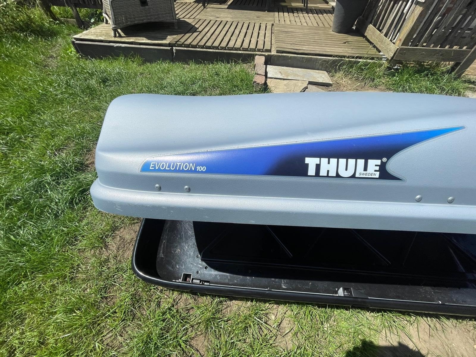 Thule evolution 100, Enlèvement
