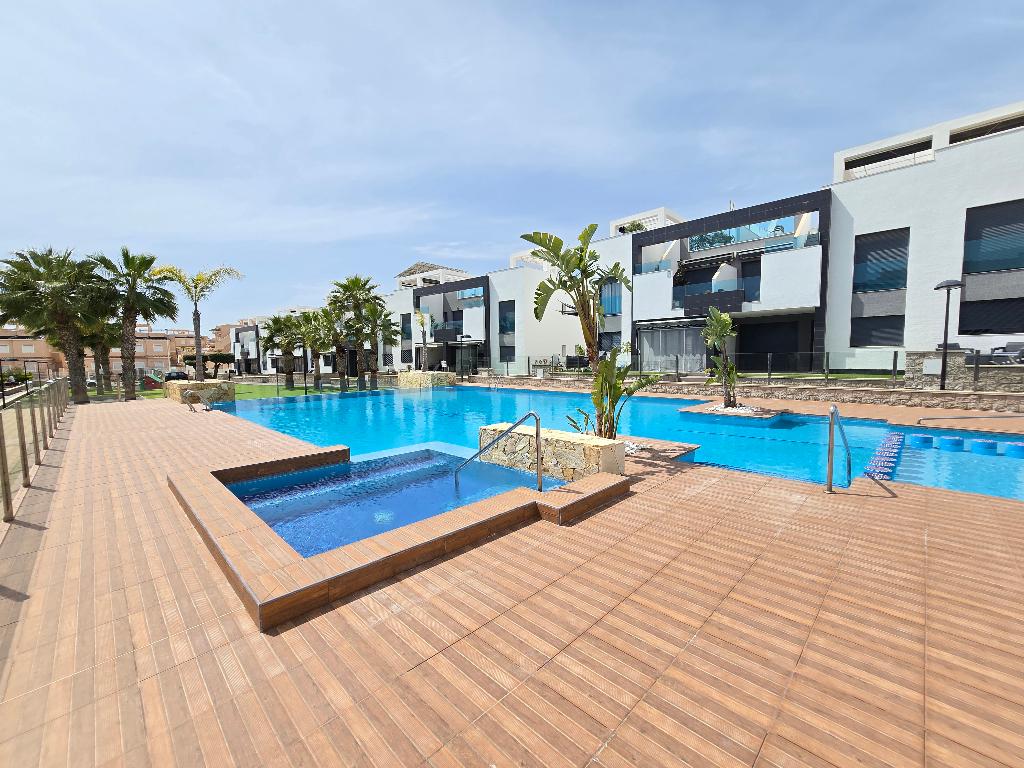 Appartement au rez-de-chaussée à Punta Prima, Immo, Étranger, Espagne, Appartement, Ville