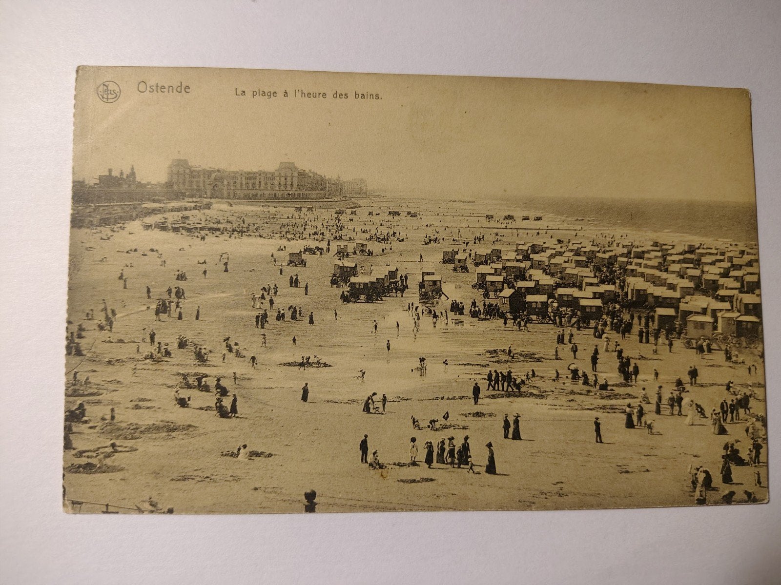 Oostende La plage á l'heure des bains., Ophalen of Verzenden