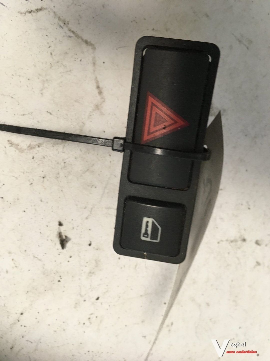 BMW 316i 1999 Alarmlichtschakelaar, Gebruikt, -, -, Ophalen of Verzenden