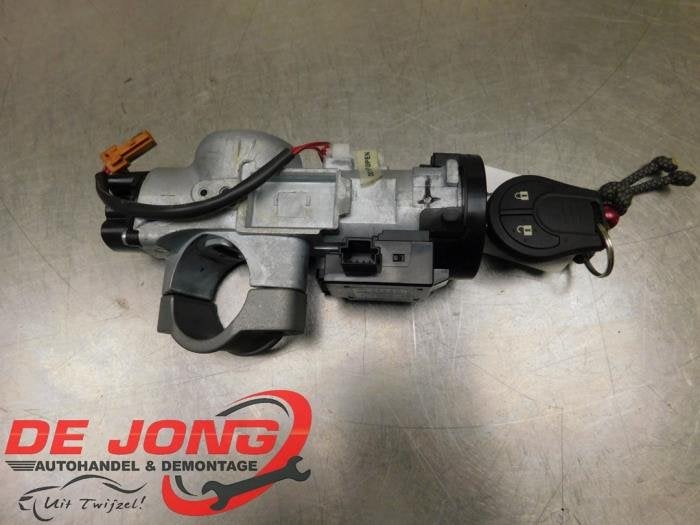 Serrure de contact + clé d'un Nissan Micra, -, 3 mois de garantie, Utilisé, -