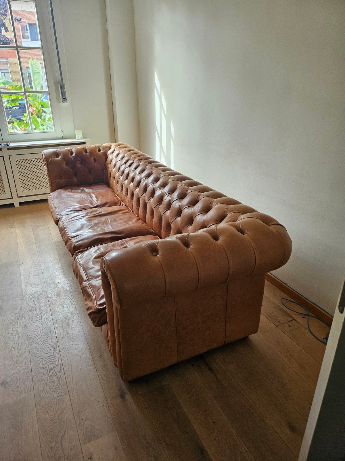 Chesterfield leder   zetel 4 personen -  kleur Cognac, Ophalen, 250 tot 300 cm, Gebruikt, Chesterfield