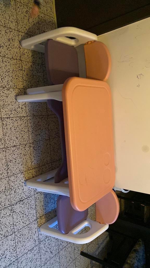 Roze kindertafel, Kinderen en Baby's, Kinderkamer | Tafels en Stoelen, Ophalen, Gebruikt, Stoel(en)