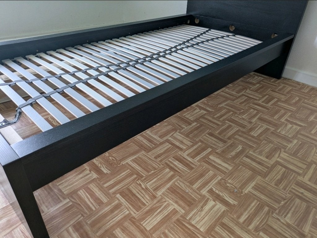 IKEA bedframe, Ophalen, 90 cm, Eenpersoons, Zwart